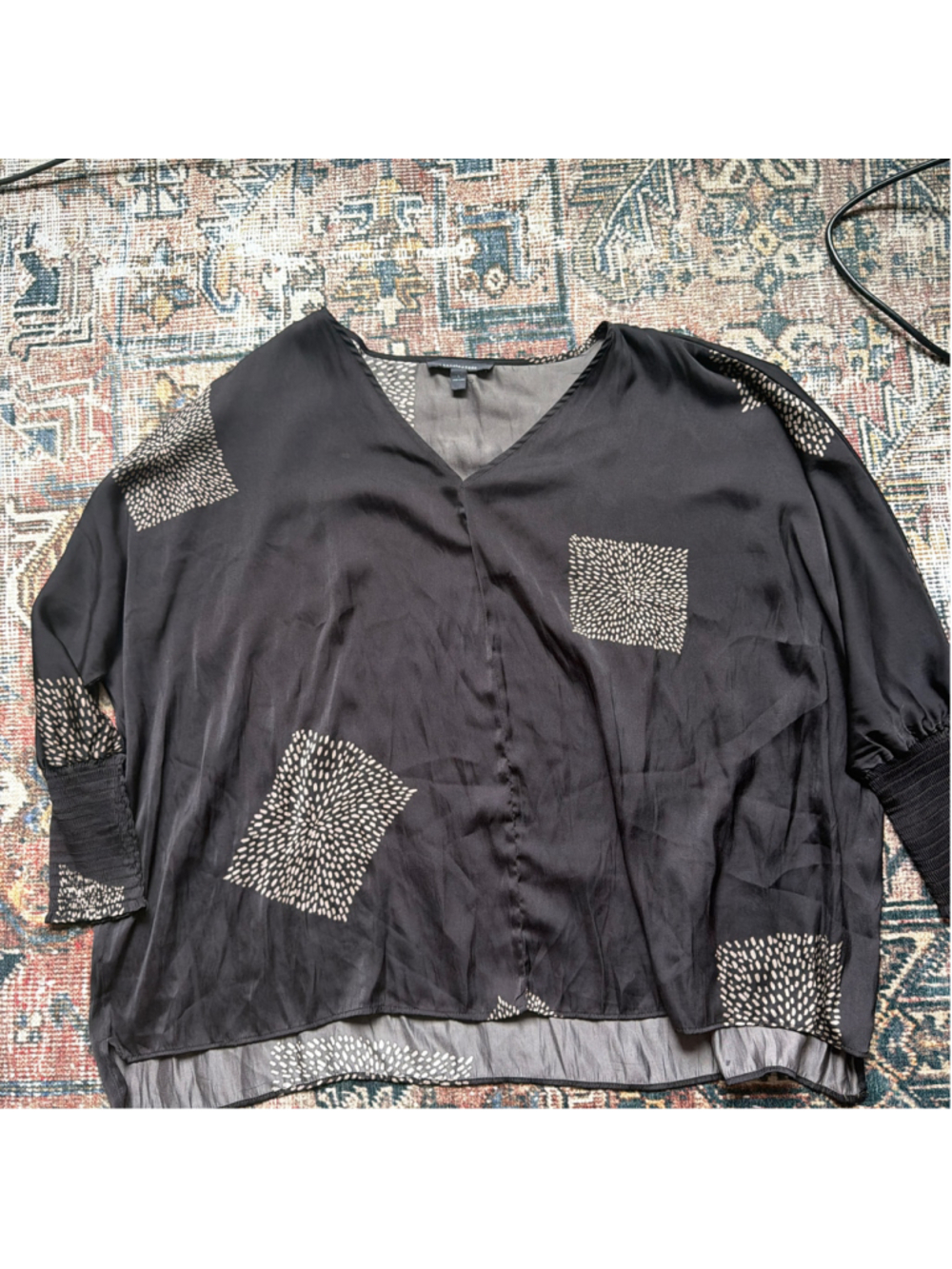 Women's Grade & Gather Black & Beige Patterned Blouse Size L